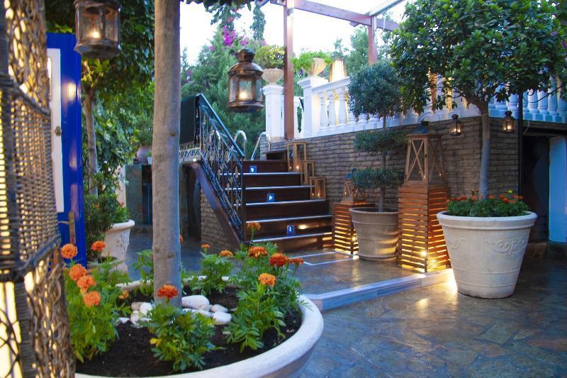 Armata Boutique Hotel Szpécesz Kültér fotó