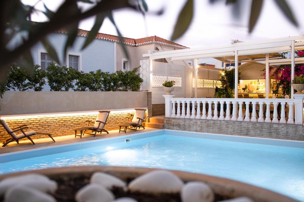 Armata Boutique Hotel Szpécesz Kültér fotó