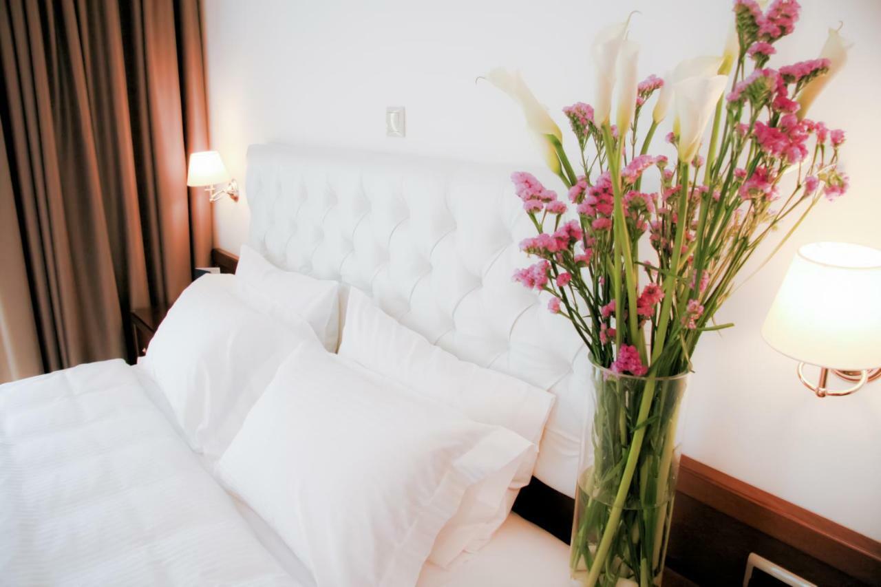 Armata Boutique Hotel Szpécesz Kültér fotó